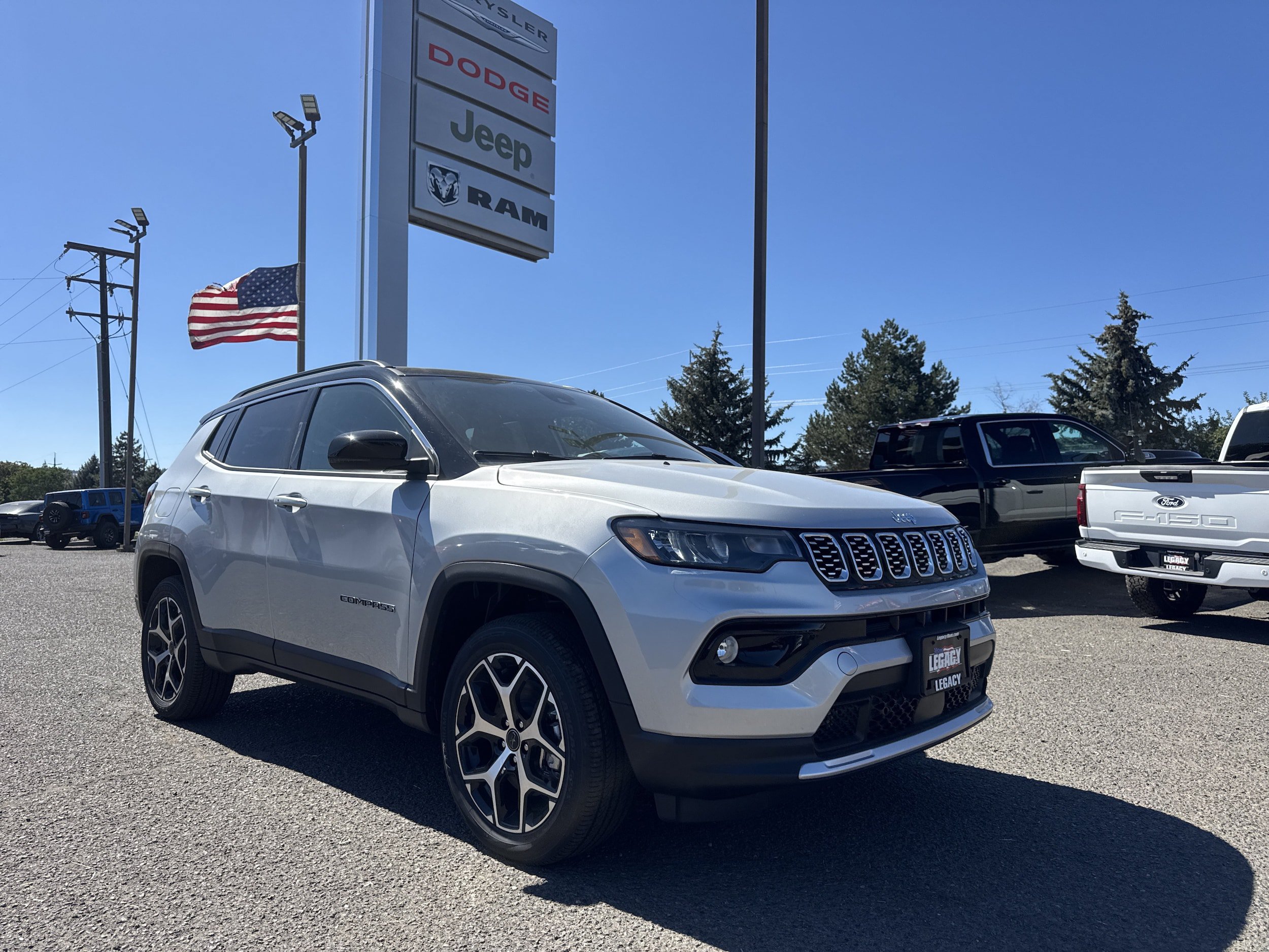 New 2026 Jeep Compass Limited w/ Sun, Sound & Navigation Group