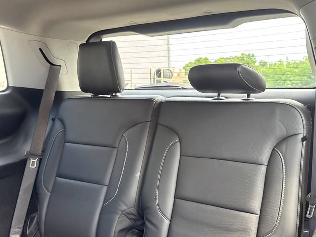 Used 2019 GMC Acadia SLT w/ Black Edition FWD image 12