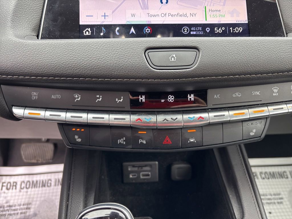 Used 2023 Cadillac XT4 Premium Luxury w/ LPO, Onyx Lite Package AWD/4WD image 36
