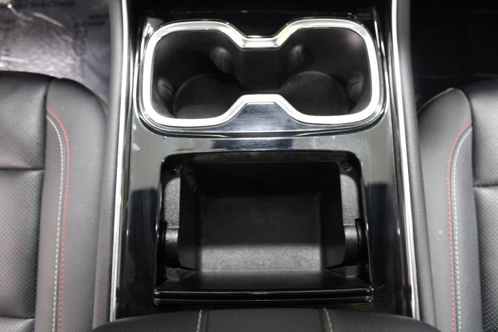Used 2025 Chevrolet Traverse RS AWD/4WD image 35