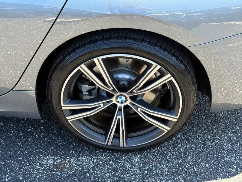 Used 2024 BMW 330i xDrive Sedan w/ Premium Package AWD/4WD image 14