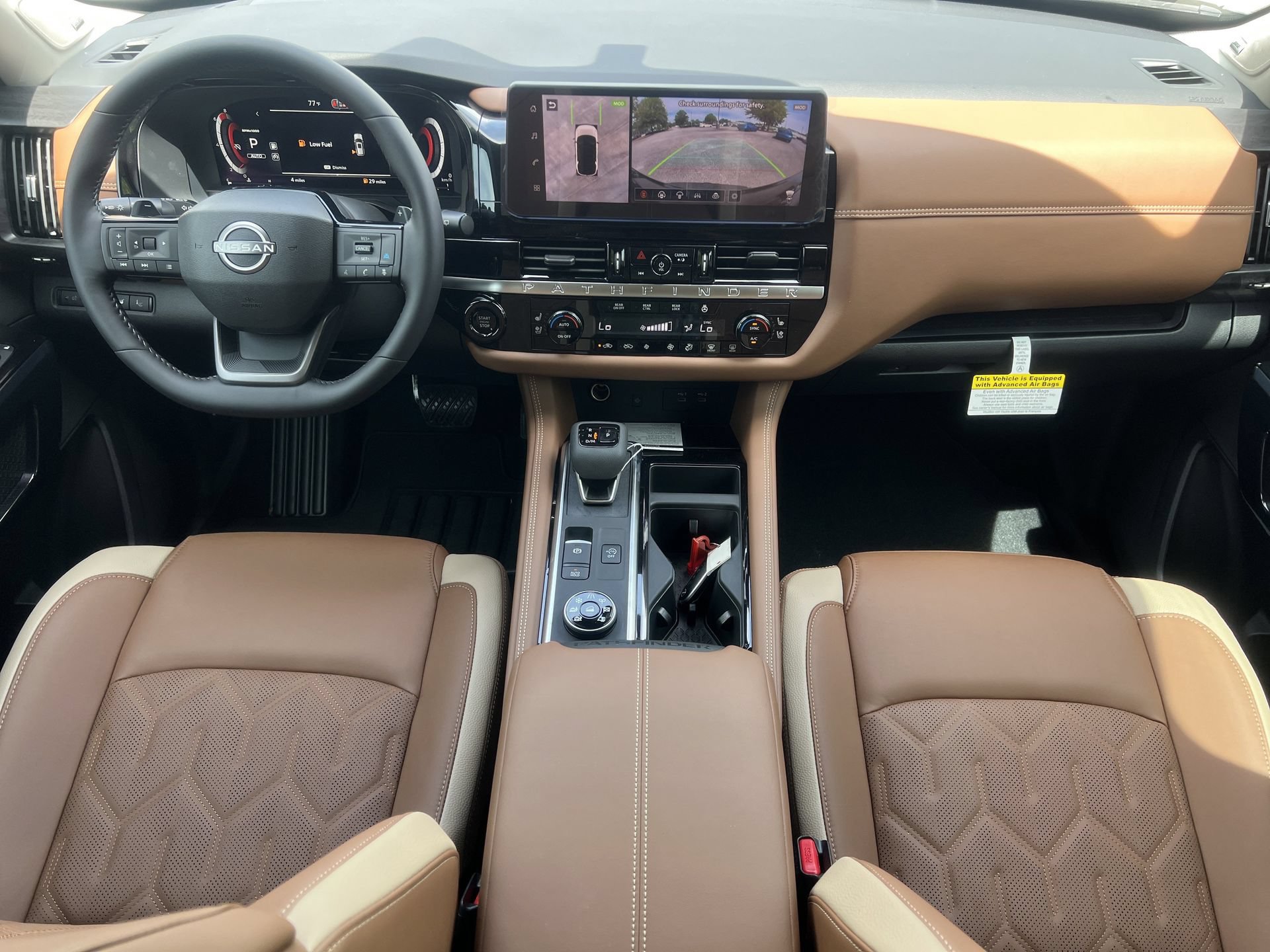 New 2026 Nissan Pathfinder Platinum AWD/4WD image 2
