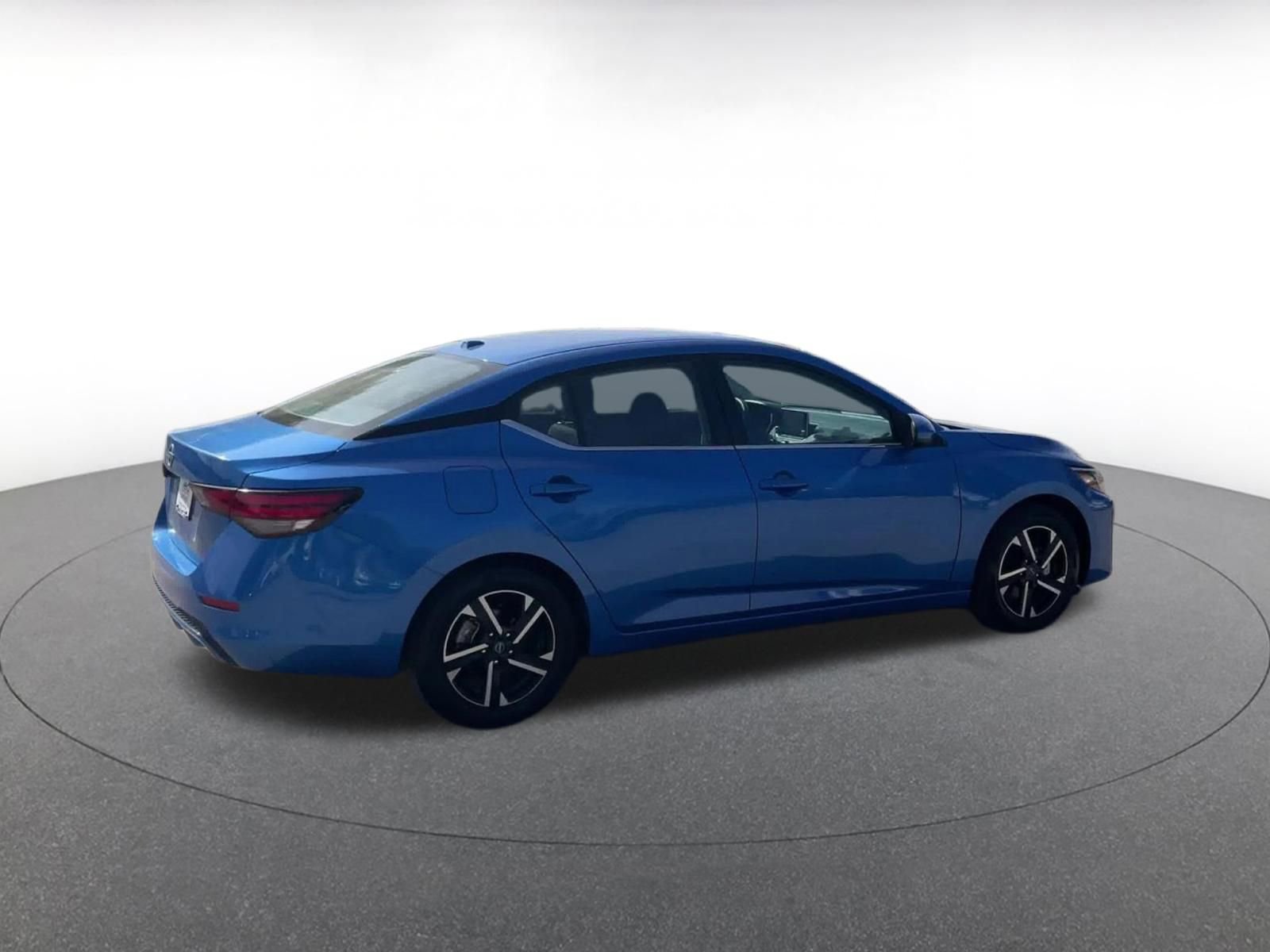 Used 2025 Nissan Sentra SV image 15