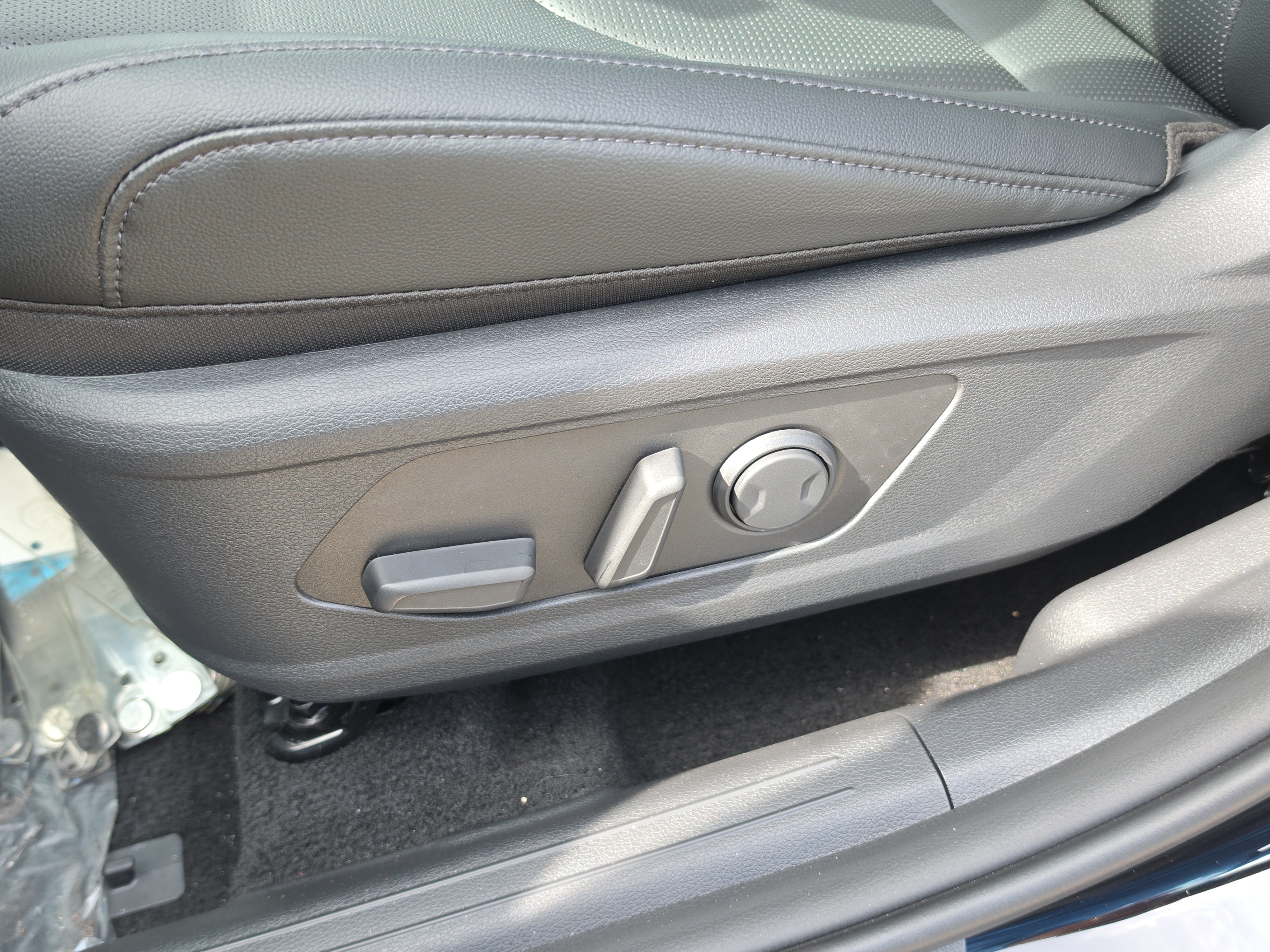 New 2027 Kia Sportage EX FWD image 21