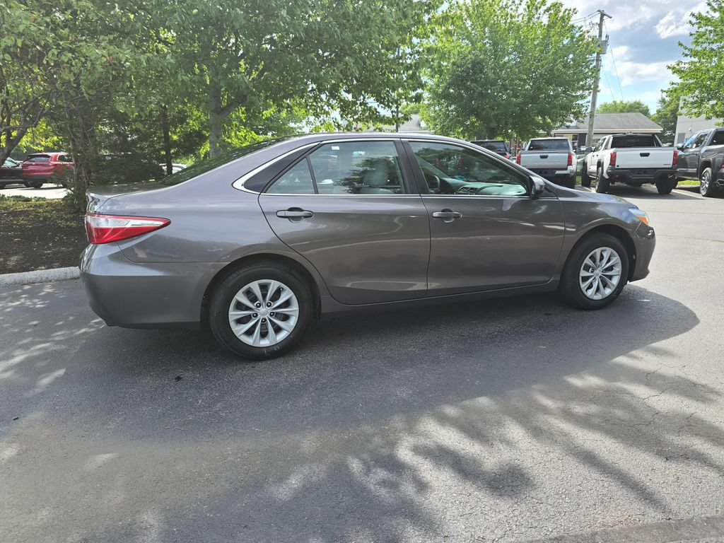 Used 2016 Toyota Camry LE FWD image 8