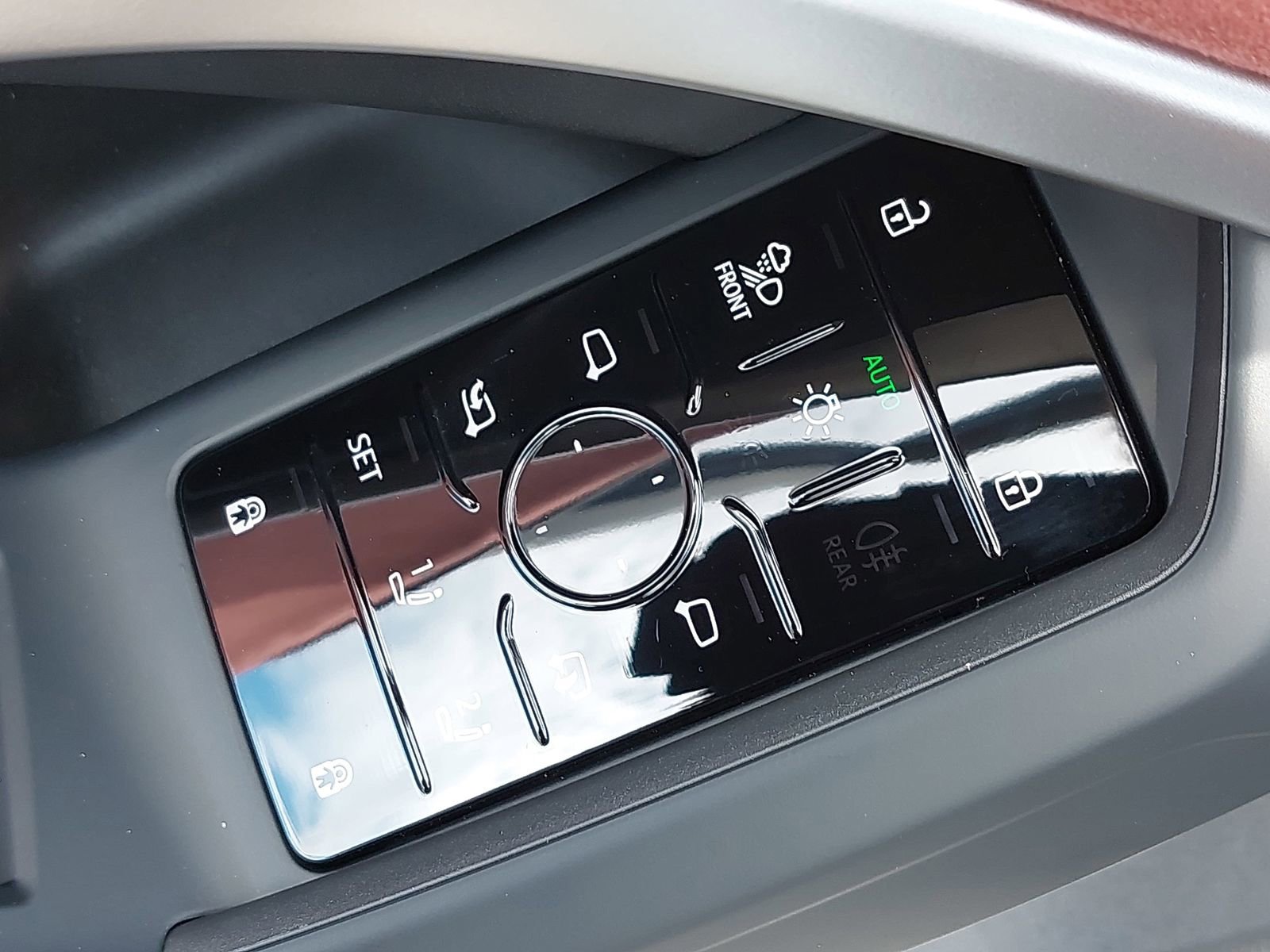 New 2026 Audi SQ5 Premium Plus AWD/4WD image 31