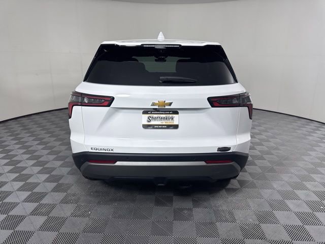 New 2026 Chevrolet Equinox LT w/ Safety and Technology Package FWD image 4
