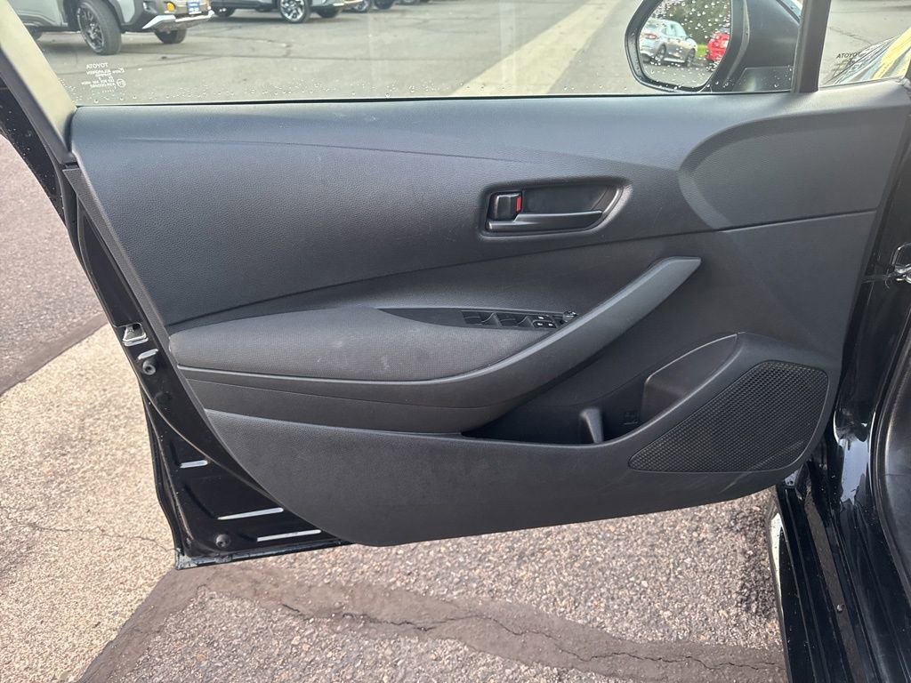 Used 2023 Toyota Corolla LE image 19