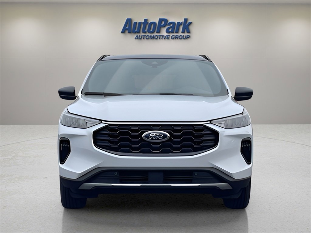New 2025 Ford Escape ST-Line w/ Tech Pack #1 image 2