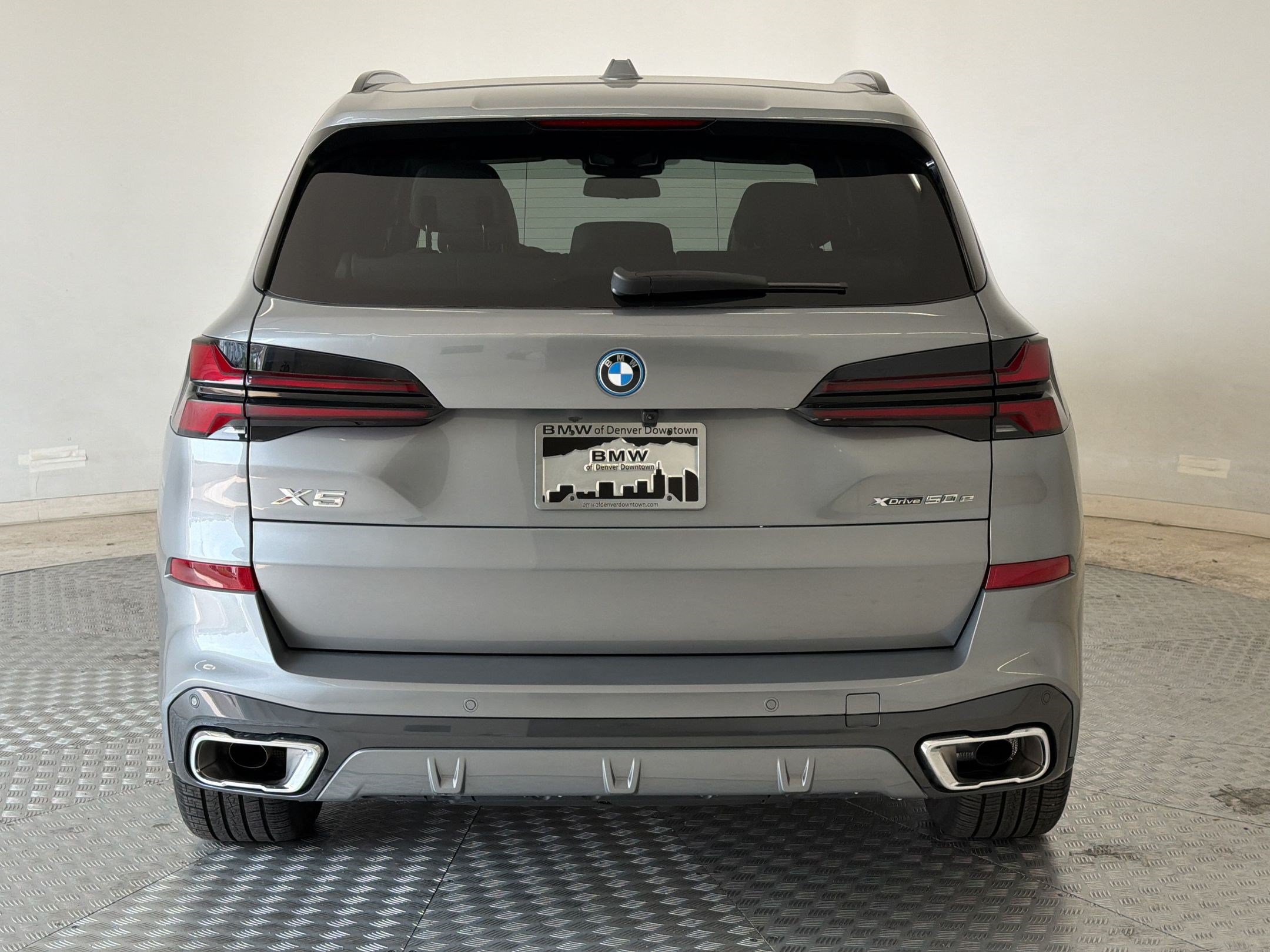 Used 2026 BMW X5 xDrive50e w/ M Sport Package AWD/4WD image 10