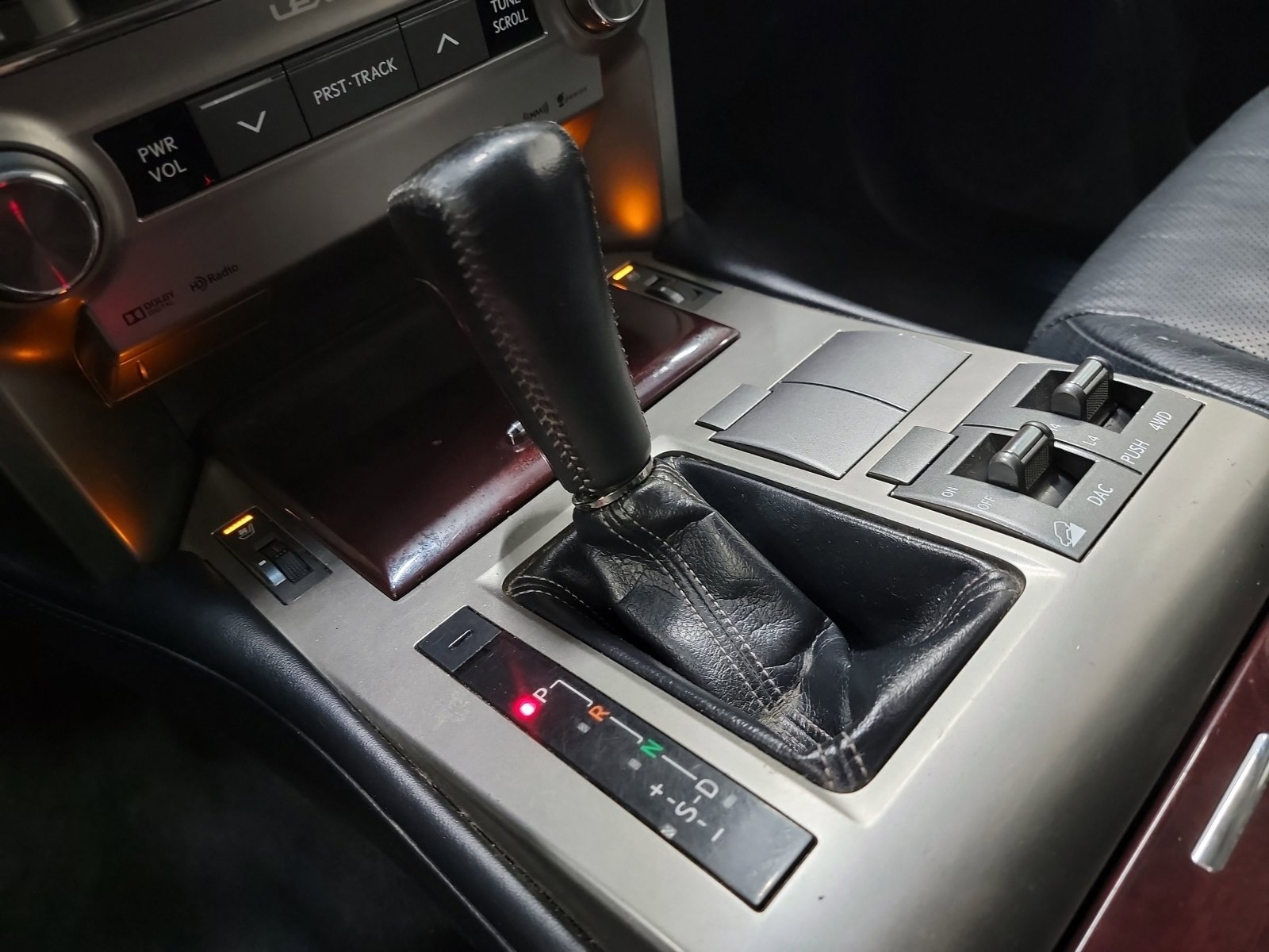 Used 2018 Lexus GX 460 image 27