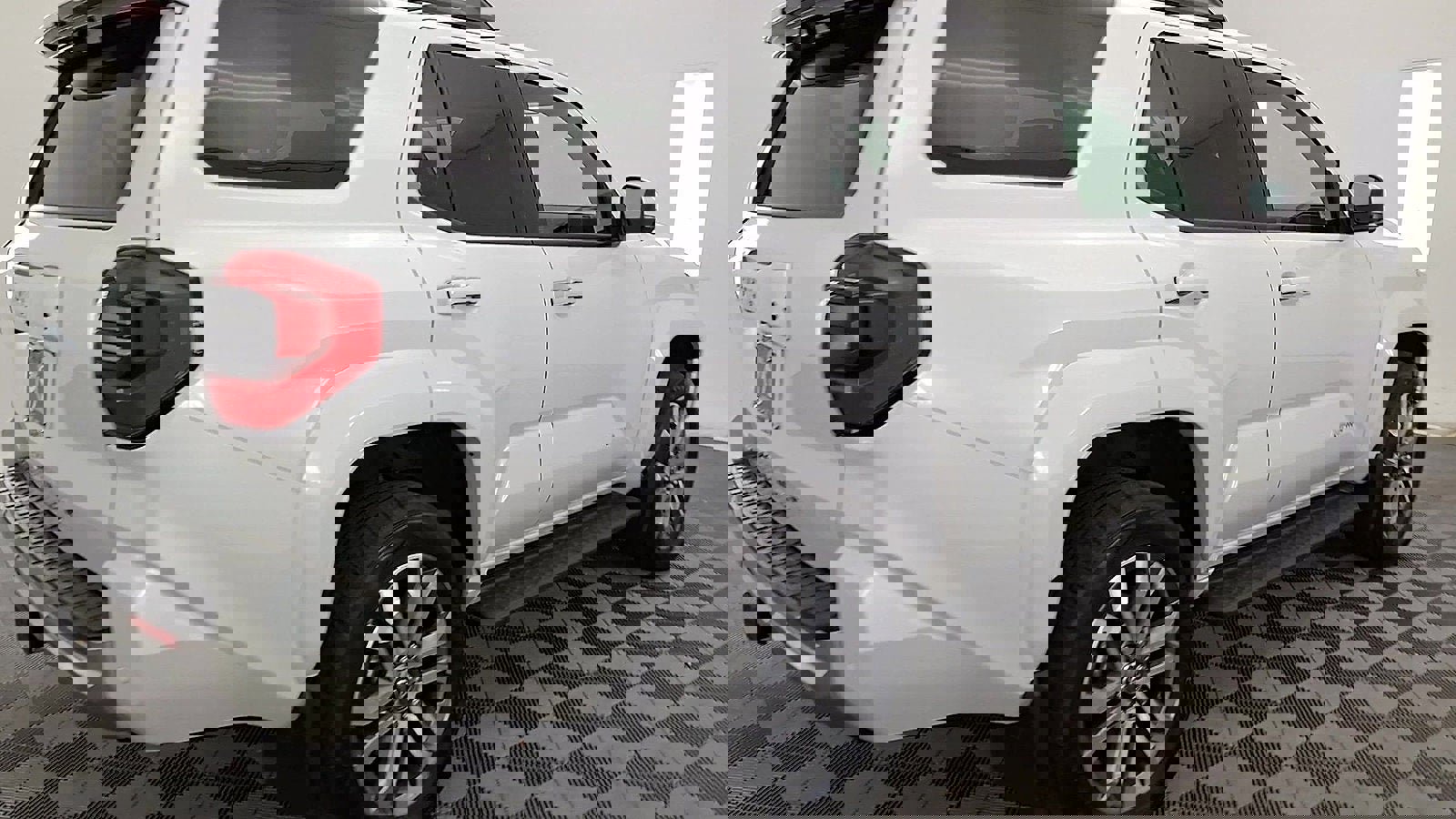 Used 2025 Toyota 4Runner Limited w/ Tow Technology Package image 4