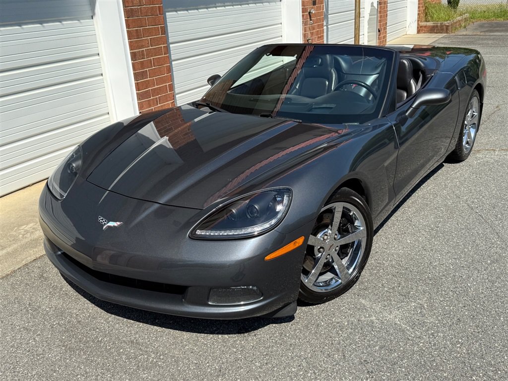 Used 2009 Chevrolet Corvette Convertible w/ Preferred Equipment Group RWD image 11