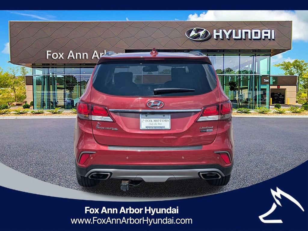 Used 2017 Hyundai Santa Fe Limited w/ Cargo Package image 4