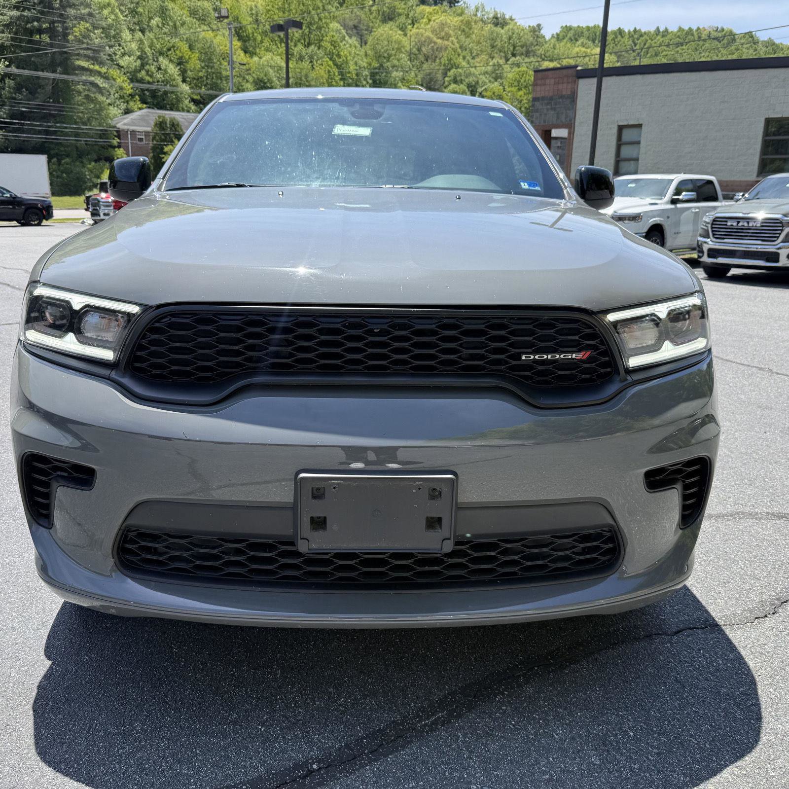 Used 2023 Dodge Durango GT AWD/4WD image 3
