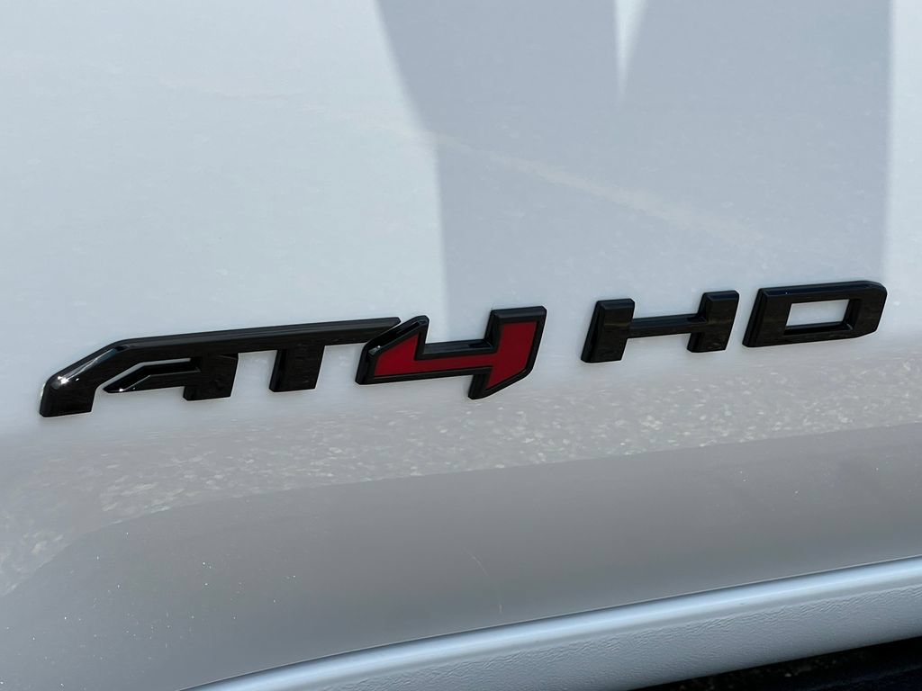 New 2026 GMC Sierra 2500 AT4 w/ AT4 Premium Plus Package AWD/4WD image 2