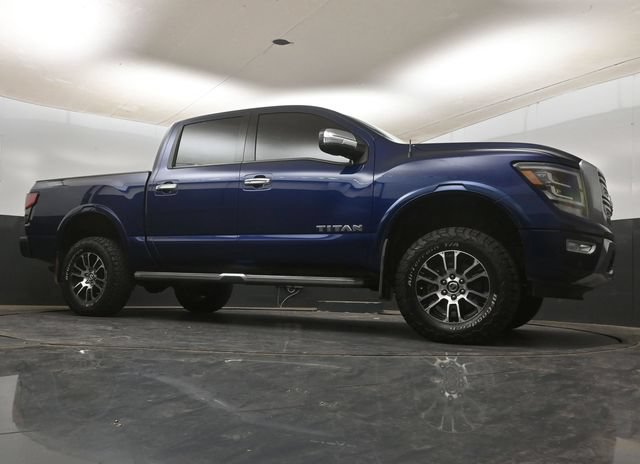 Used 2021 Nissan Titan Platinum Reserve AWD/4WD image 9