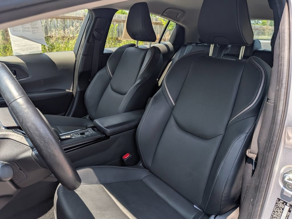 Used 2023 Toyota Prius XLE FWD image 12
