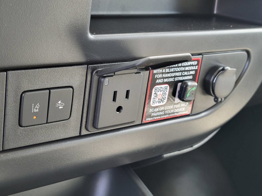 New 2026 Chevrolet Express 3500 Extended w/ Driver Convenience Package RWD image 8