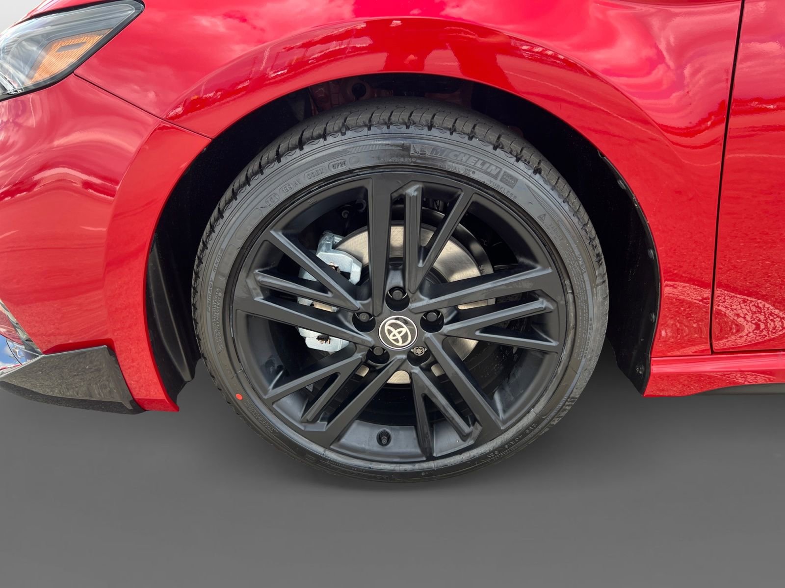 New 2026 Toyota Camry Hybrid image 14