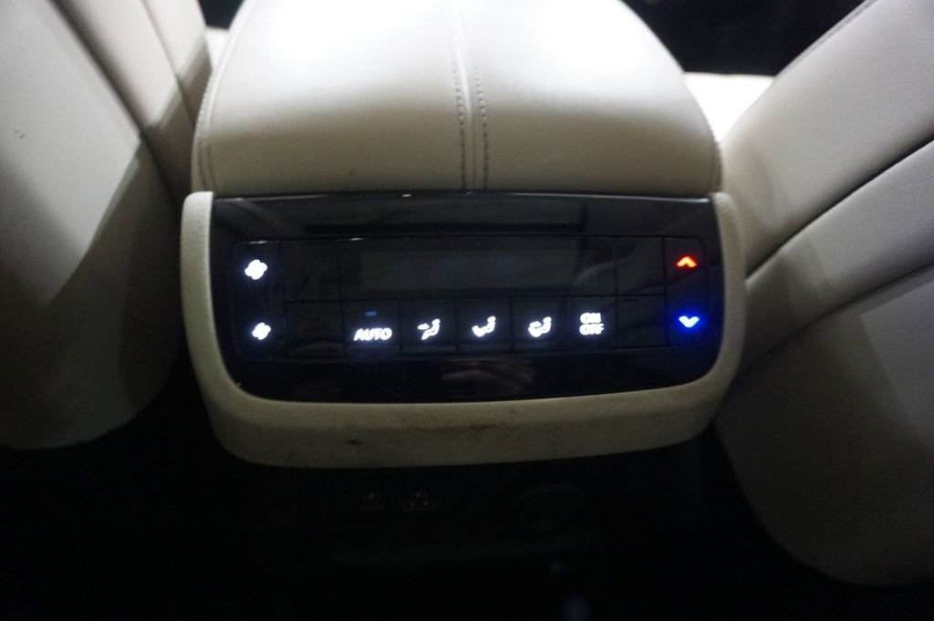 Used 2023 INFINITI QX60 Luxe w/ Performance Audio Package AWD/4WD image 16