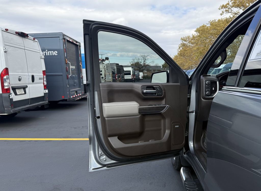 Used 2022 Chevrolet Silverado 1500 LTZ image 14