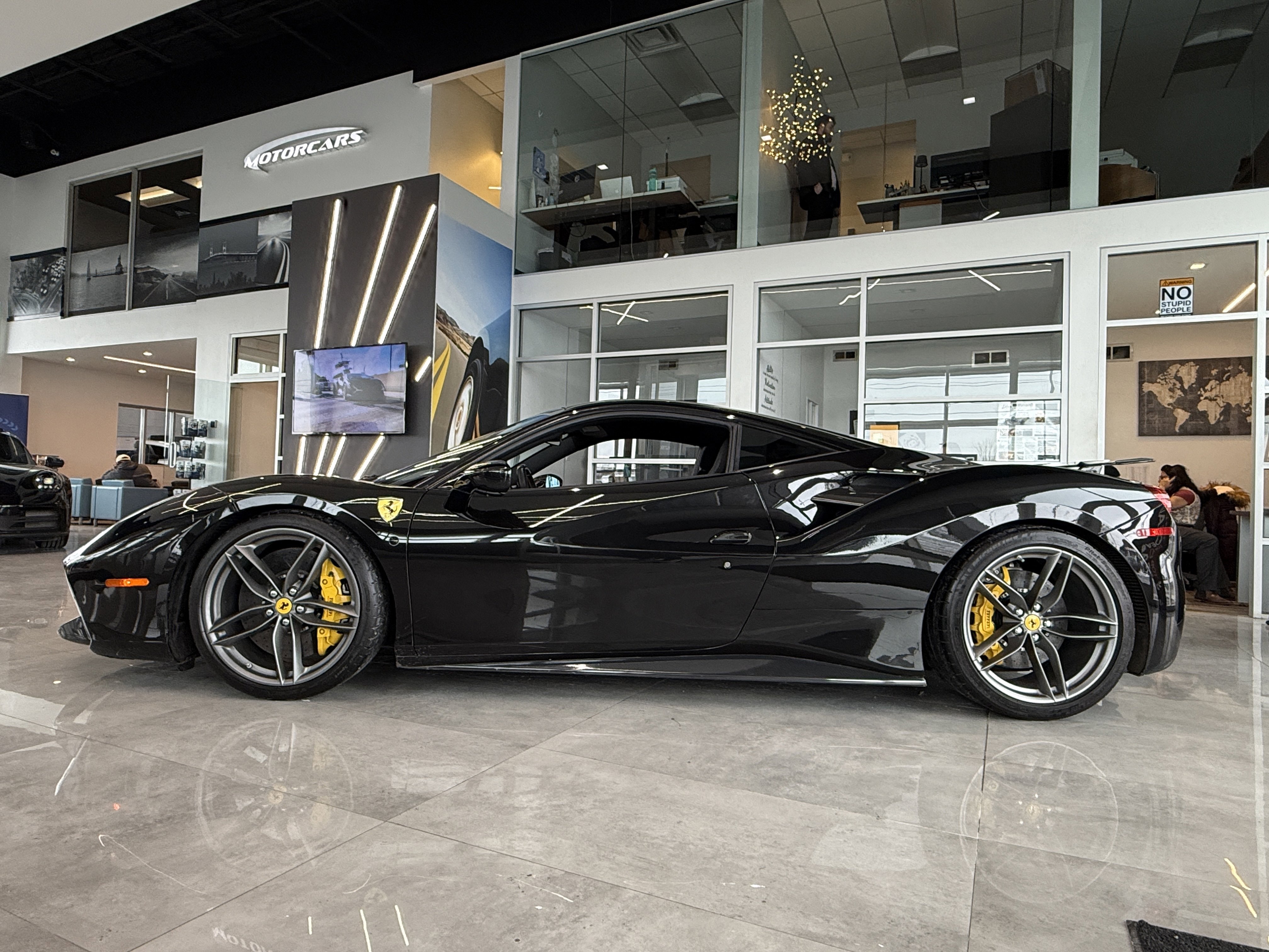 Used 2016 Ferrari 488 GTB image 3