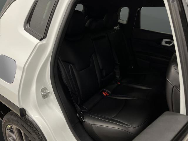 New 2026 Jeep Compass Limited image 30