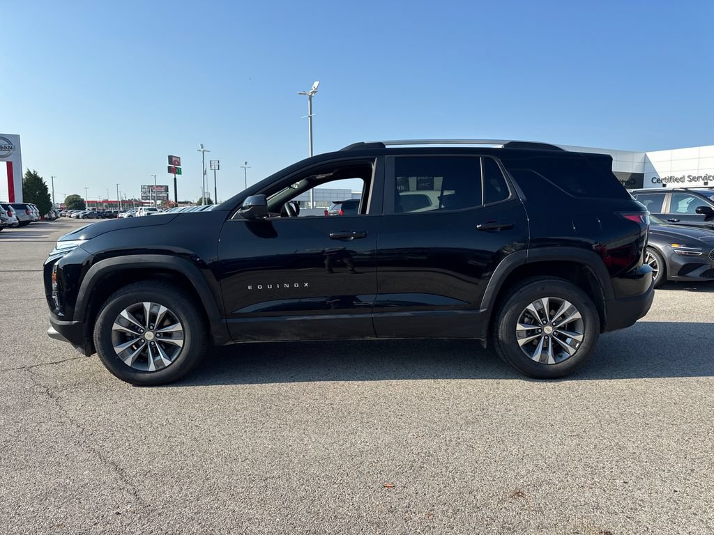 Used 2025 Chevrolet Equinox LT w/ Convenience Package II AWD/4WD image 3