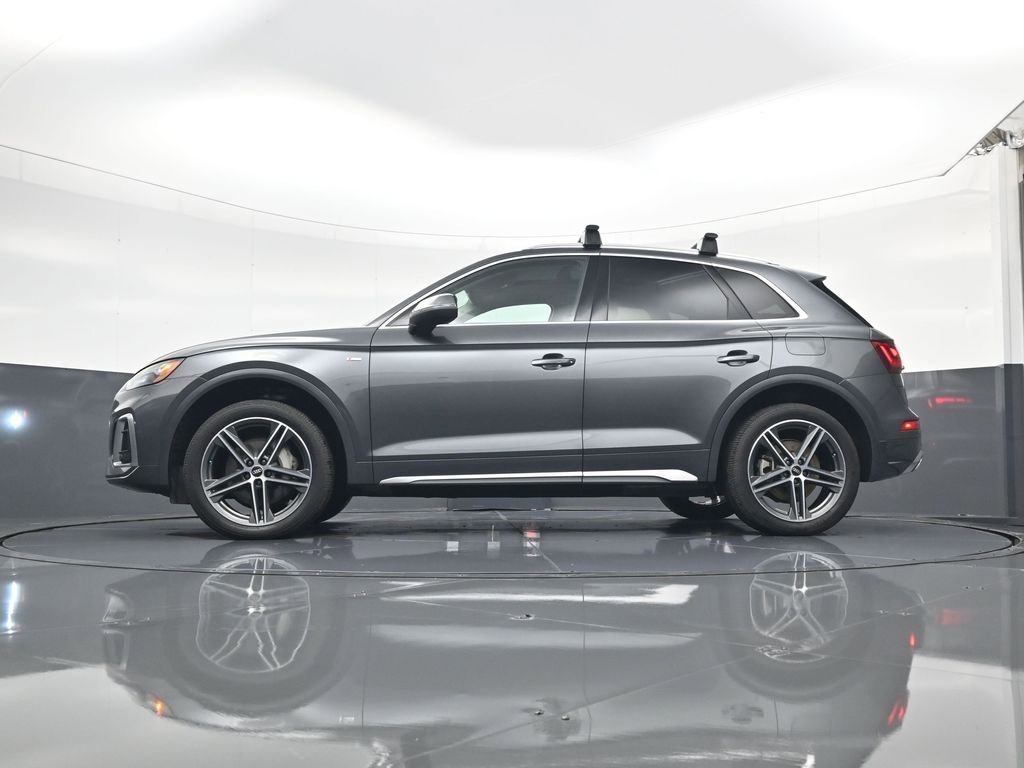 Used 2021 Audi Q5 e Premium Plus w/ Premium Plus Package image 19