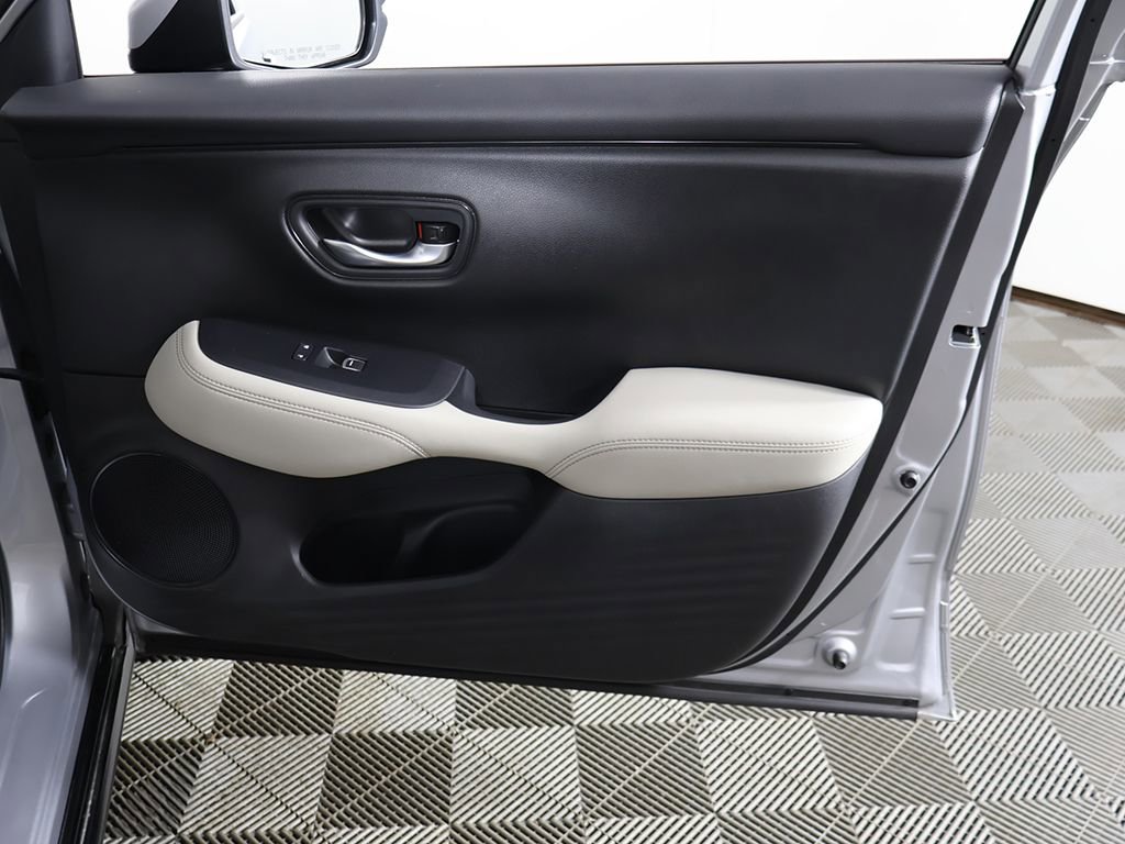 Used 2025 Honda HR-V EX-L image 24