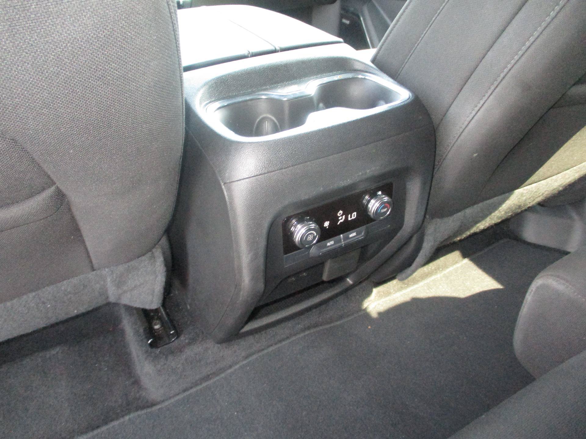 Used 2025 GMC Acadia Elevation FWD image 12