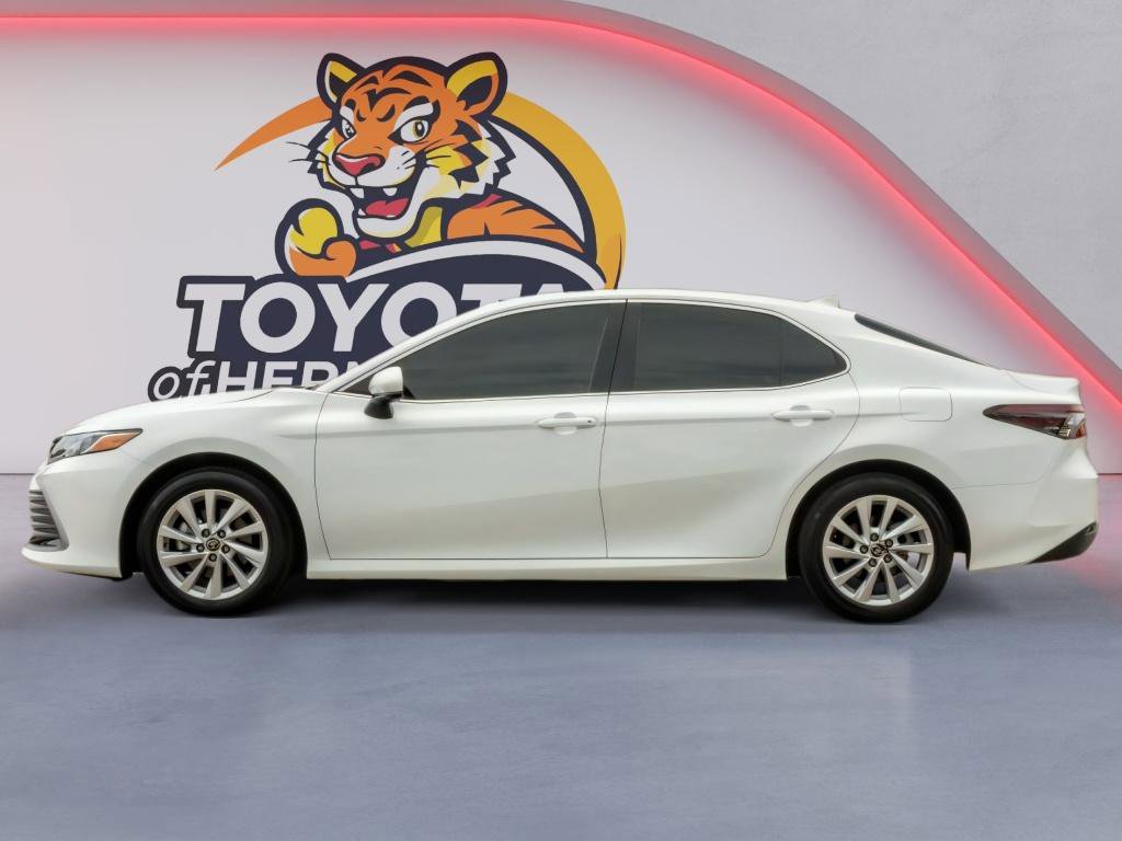Used 2024 Toyota Camry LE FWD image 8
