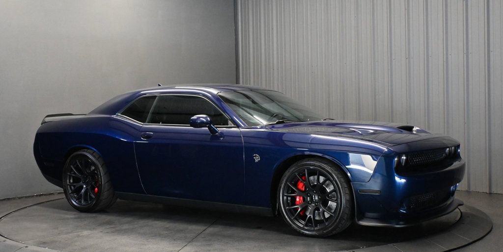 Used 2015 Dodge Challenger SRT Hellcat RWD image 3