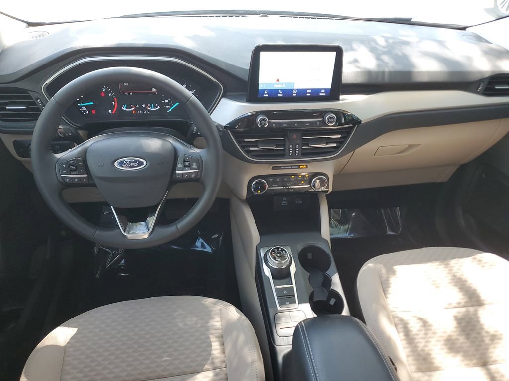 Used 2022 Ford Escape SE w/ Convenience Package FWD image 17