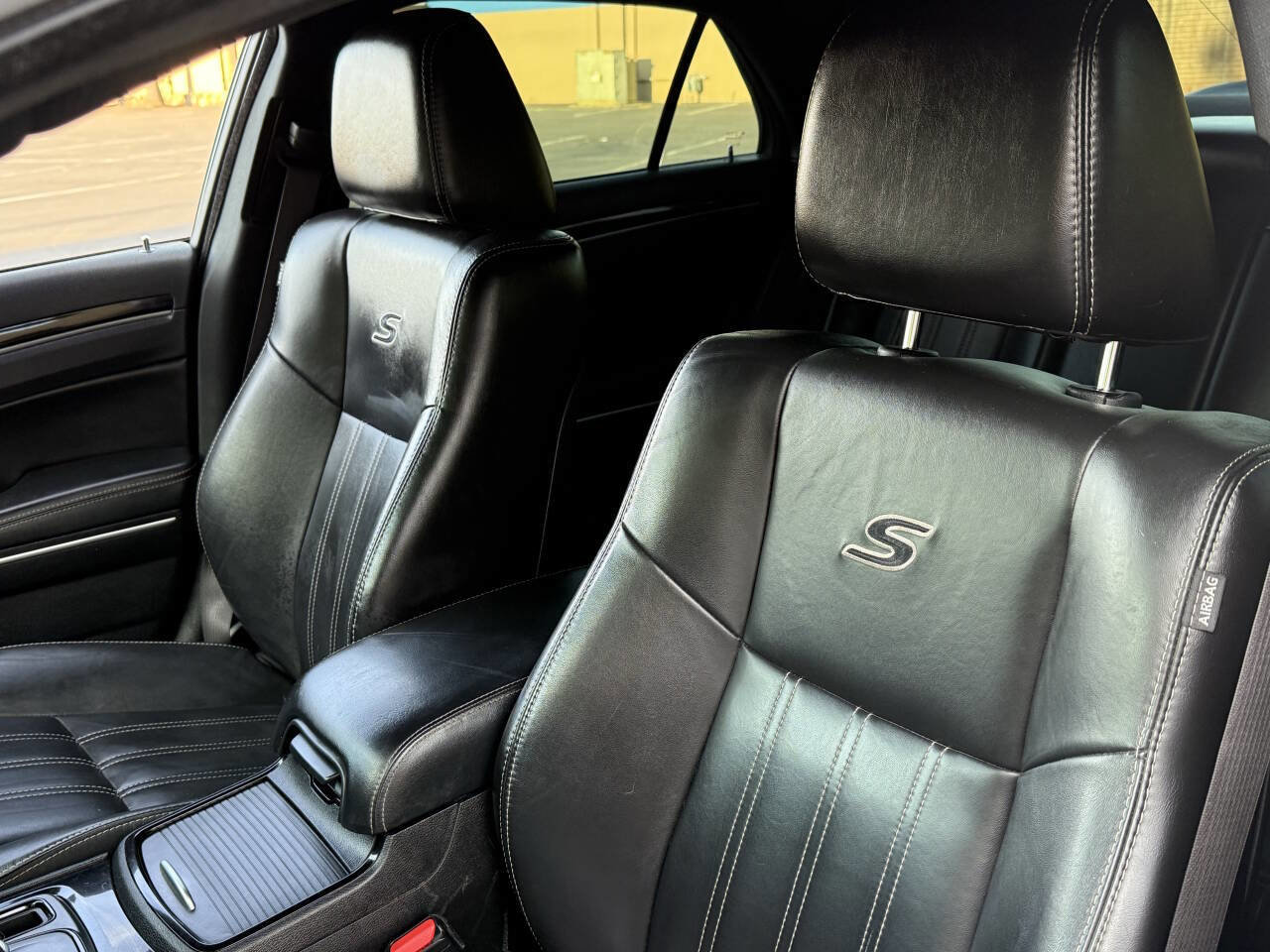 Used 2019 Chrysler 300 S RWD image 14