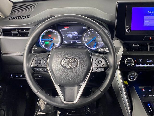 Certified 2023 Toyota Venza LE image 18