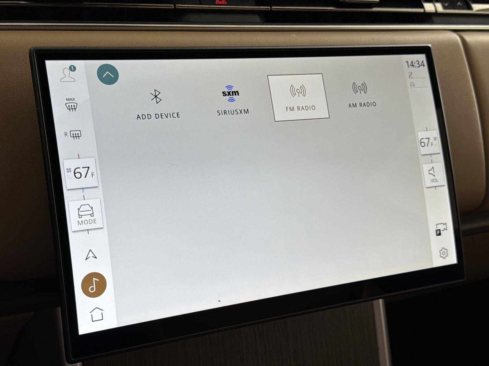 New 2026 Land Rover Range Rover Long Wheelbase SE image 17