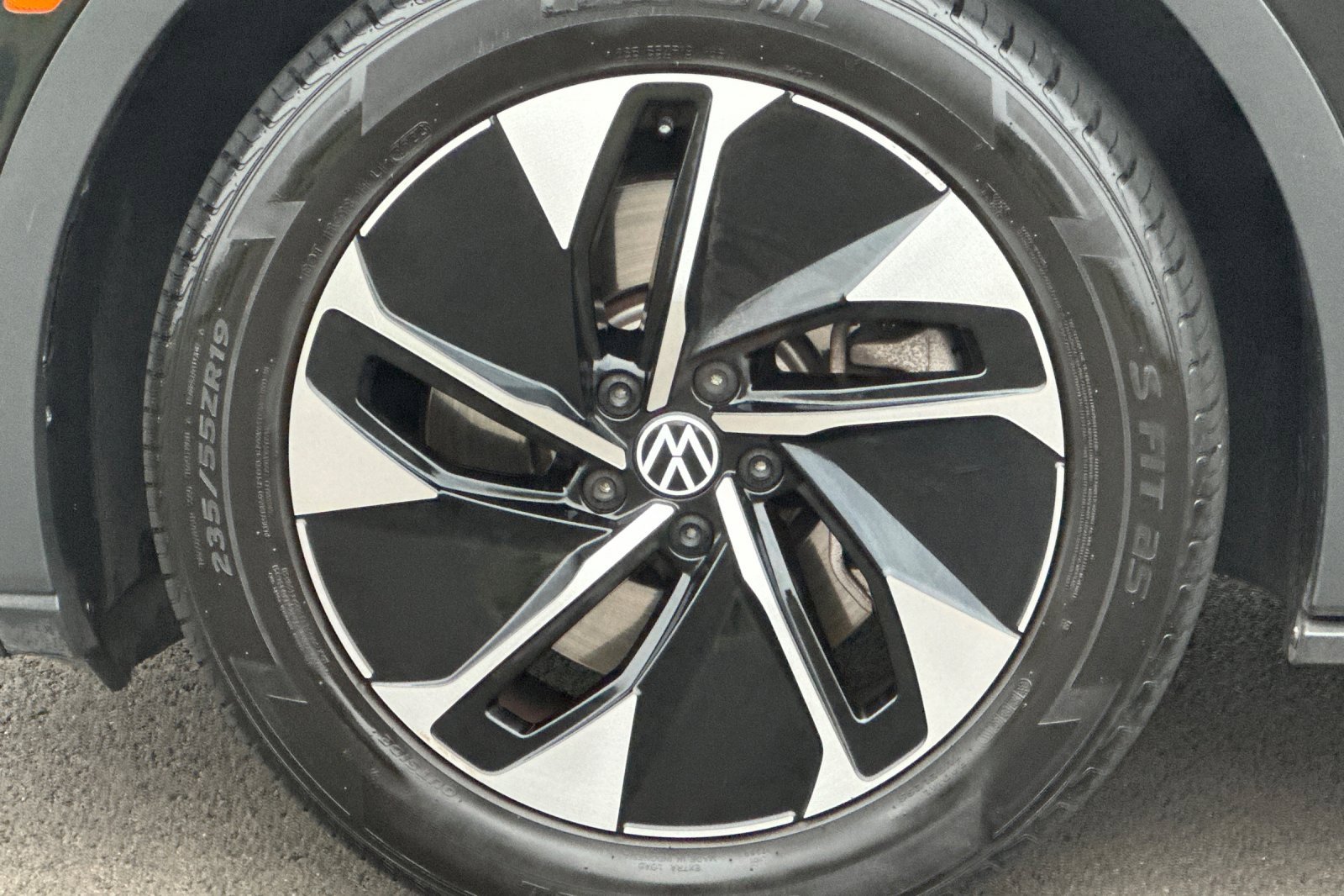 Used 2021 Volkswagen ID.4 Pro w/ ID.4 Protection Package image 31