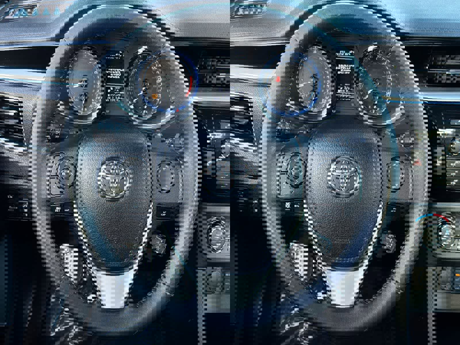 Used 2015 Toyota Corolla S Premium FWD image 24