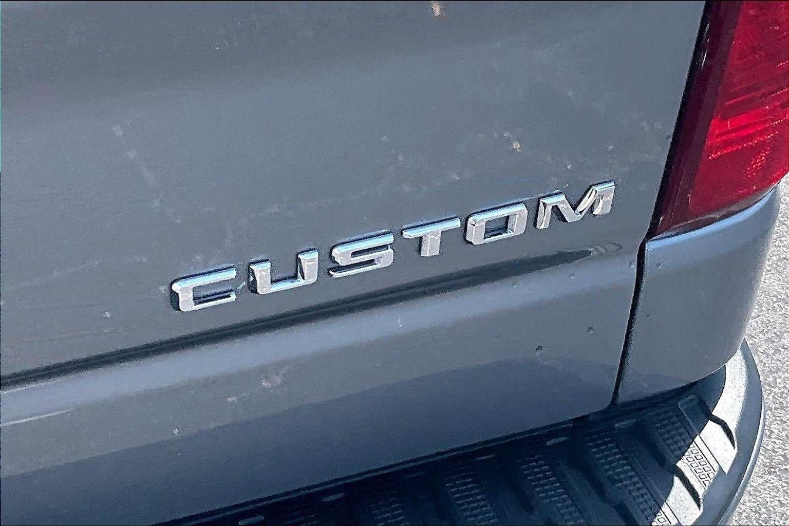 Used 2023 Chevrolet Silverado 1500 Custom AWD/4WD image 8
