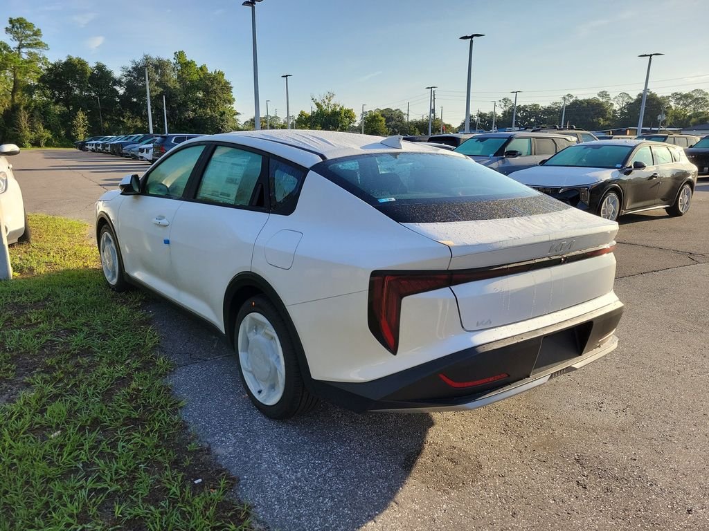 New 2026 Kia K4 EX FWD image 3