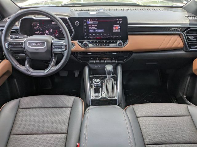 Used 2025 GMC Canyon AT4 w/ Nightfall Edition AWD/4WD image 15