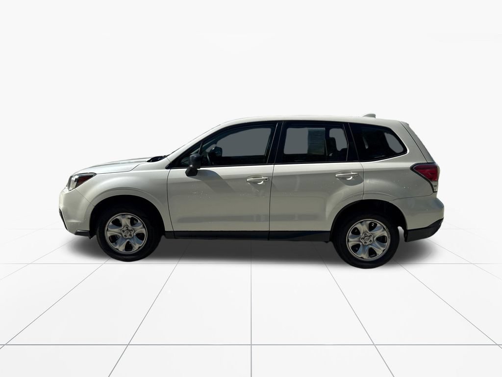 Used 2017 Subaru Forester 2.5i AWD/4WD video 4