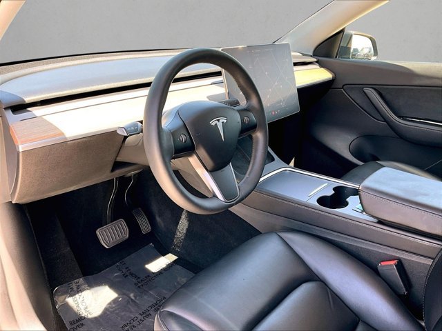 Used 2022 Tesla Model Y Long Range AWD/4WD image 14