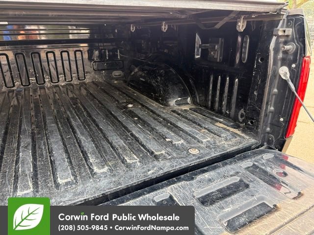 Used 2017 Ford F150 XLT w/ Equipment Group 302A Luxury AWD/4WD image 32