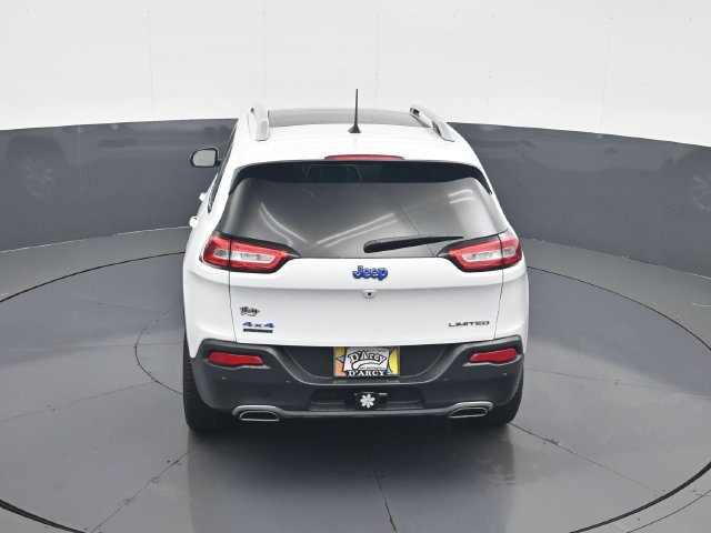 Used 2017 Jeep Cherokee Limited w/ Luxury Group AWD/4WD image 18