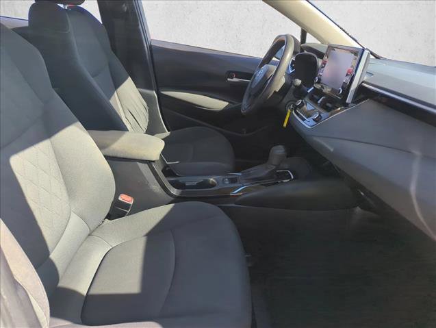 Used 2020 Toyota Corolla LE image 25