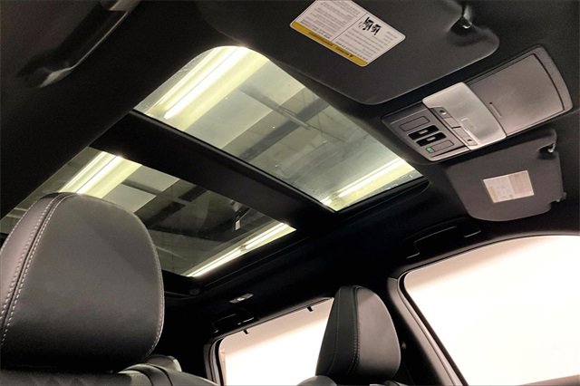 Used 2024 Mitsubishi Outlander SEL Black Edition image 16