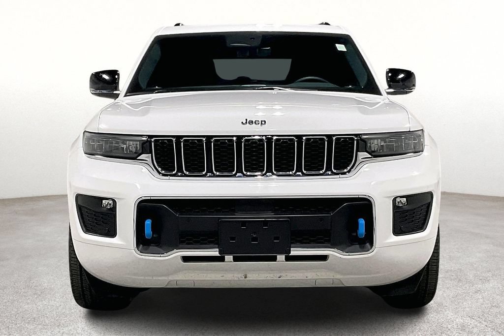 Used 2024 Jeep Grand Cherokee Overland w/ Luxury Tech Group IV AWD/4WD image 4